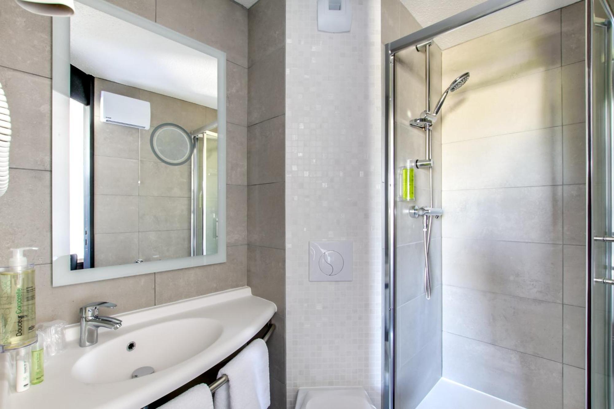 Brit Hotel Reims La Neuvillette 3* Reims