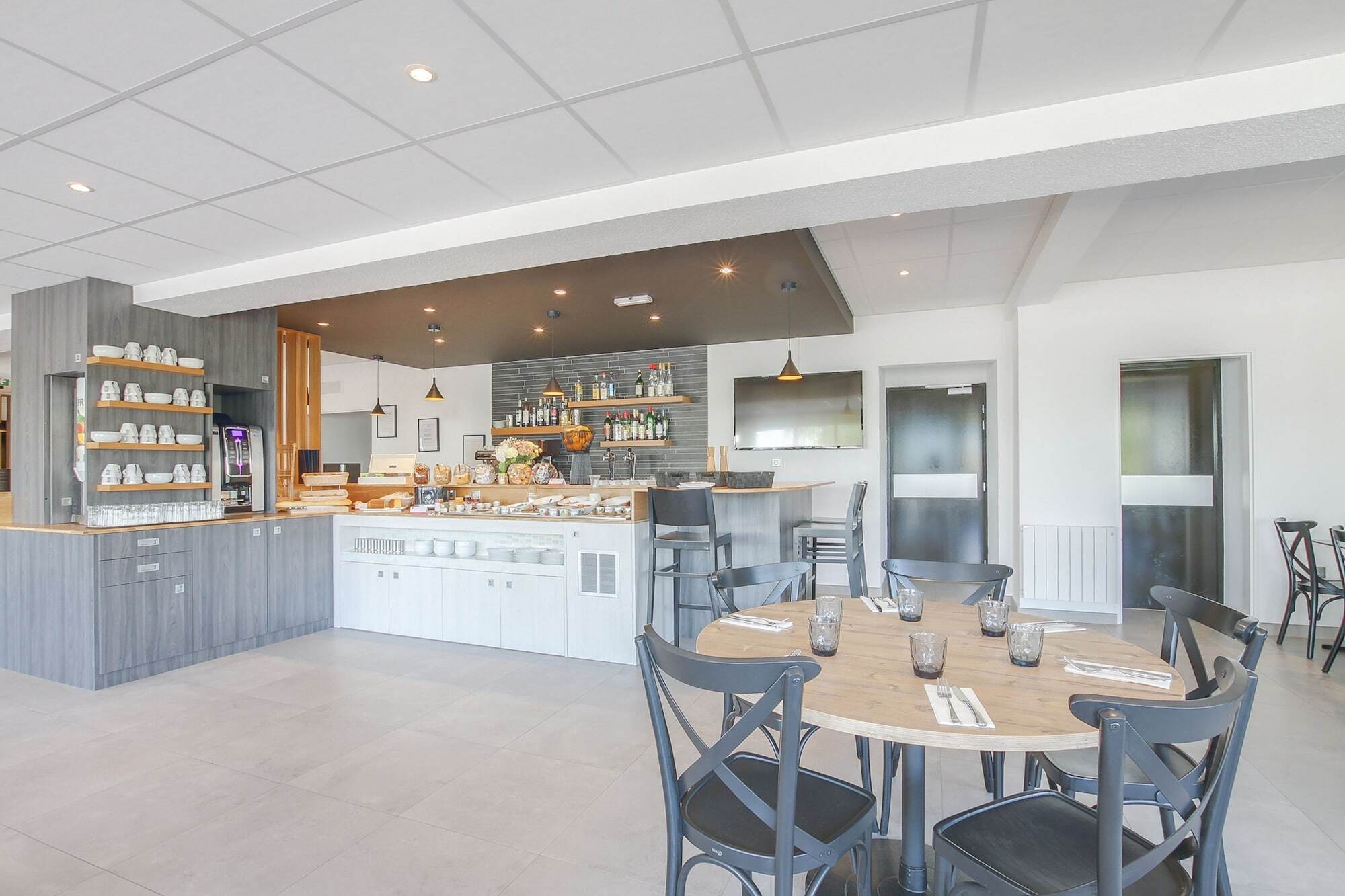 Brit La Neuvillette Hotel 3*